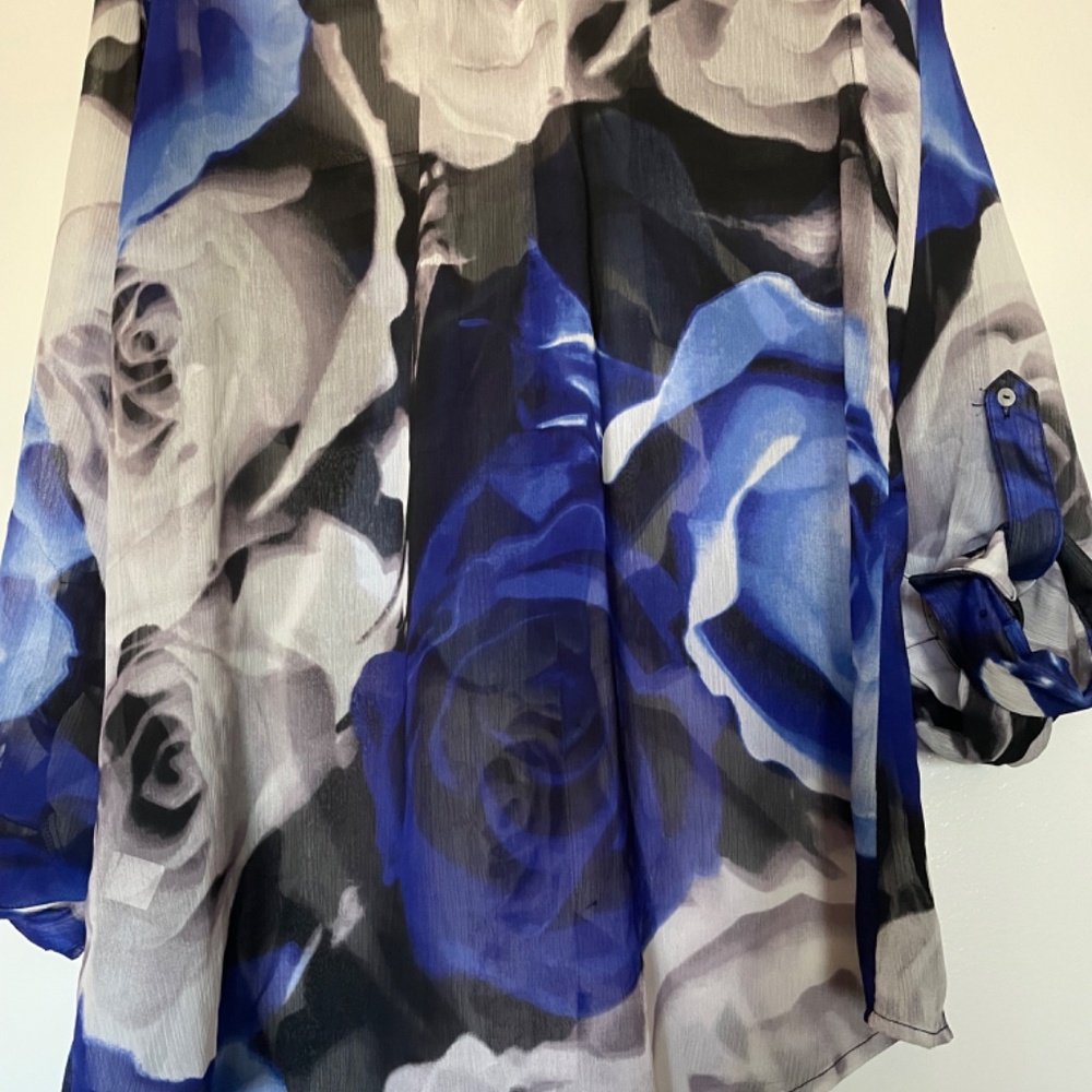 Blouse - Picture 2 of 4
